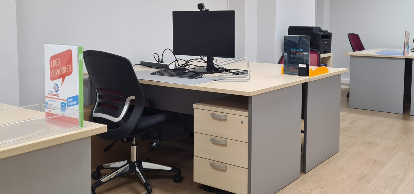 Mesa de trabajo en el espacio cowork de Valladolid